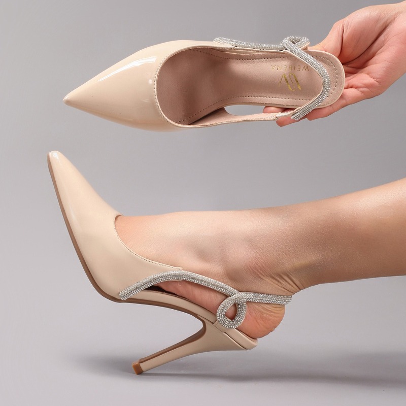 セクシーなパテントレザーポインテッドトゥヒールサンダル女性の - Casual Sandal Leather のレビューと価格